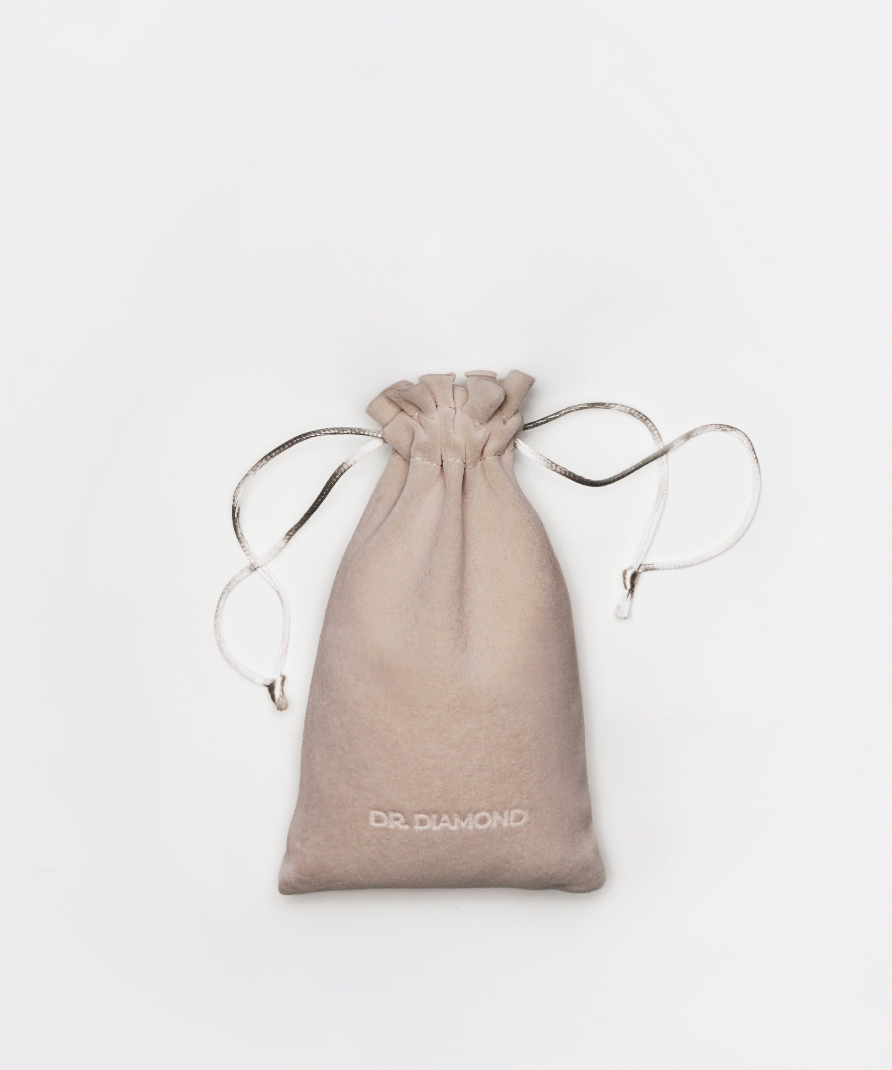 05_POUCH_RETOUCH_251102_DR_DIAMOND_PRODUCT_IMAGES_25_0077copy.jpg